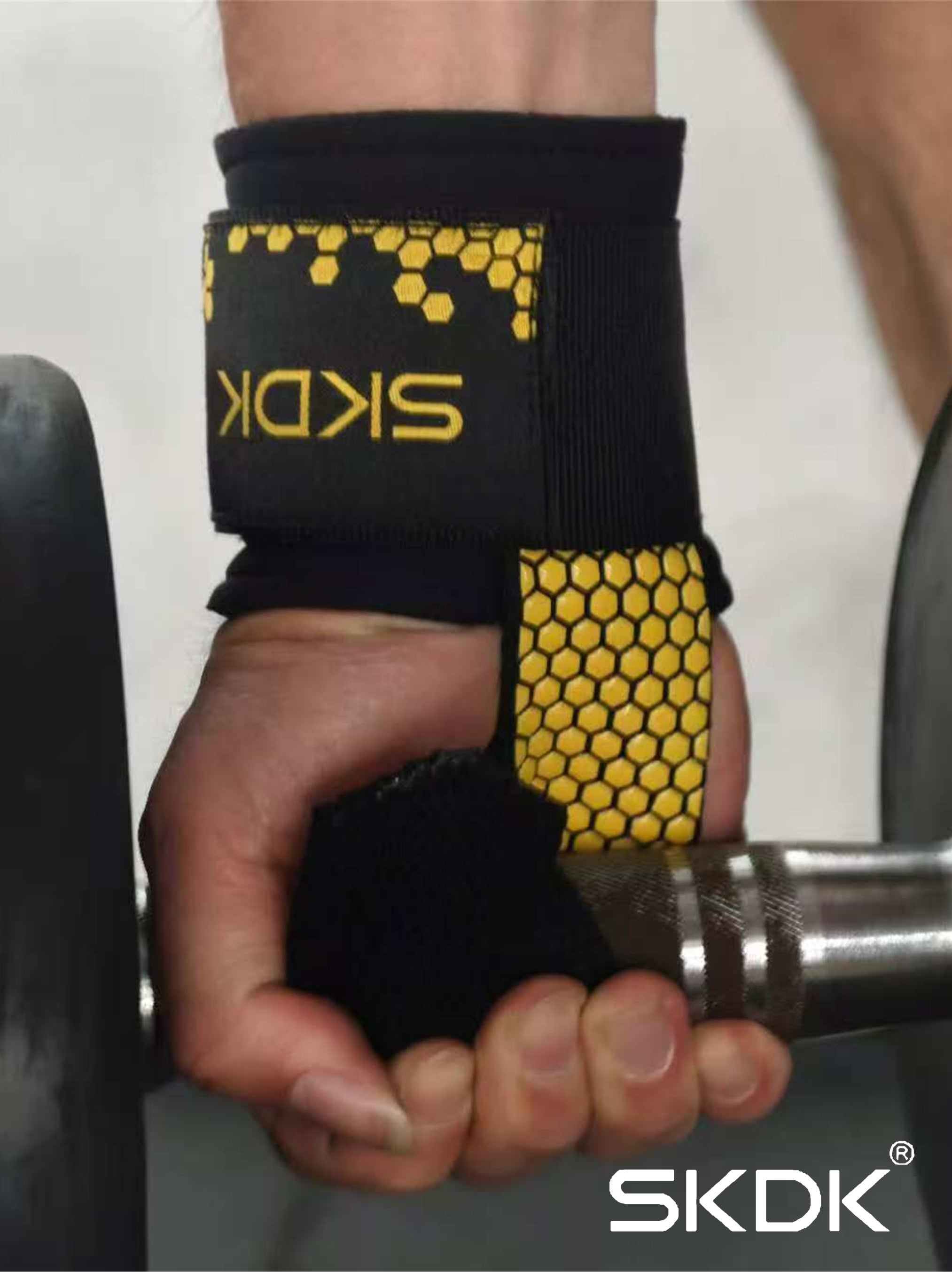 Heavy Duty Weightlifting Straps with Silicone Grip - Padded Wrist Support for Deadlifts & Strength Training