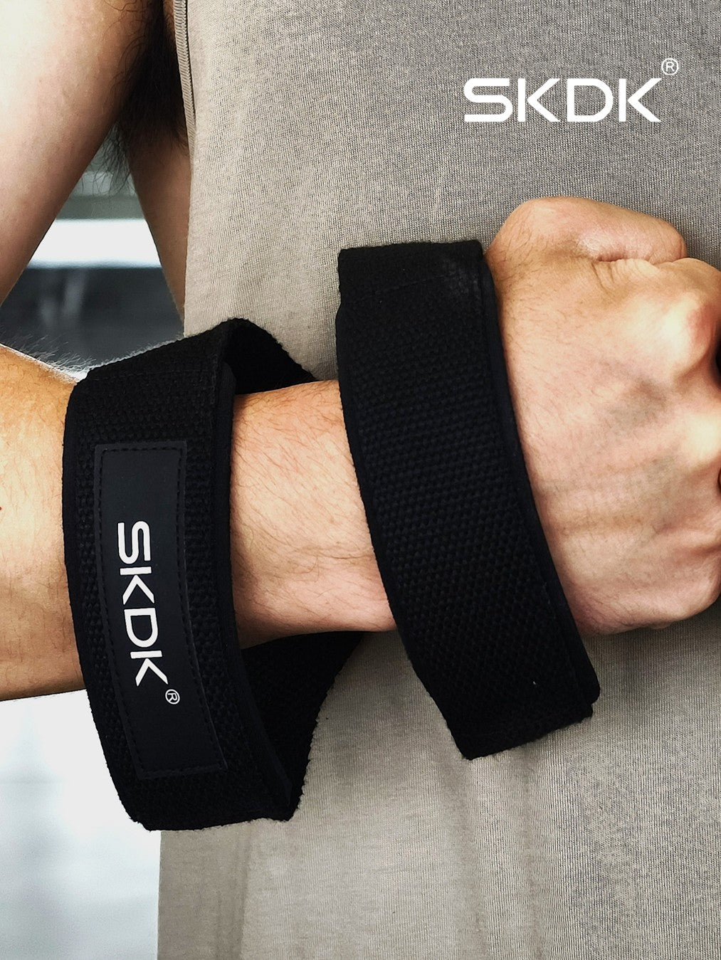 Non-Slip Weightlifting Wrist Wraps with Thickened Sponge Pad for Gym, Bodybuilding, Powerlifting - Grip Support & Wrist Protection