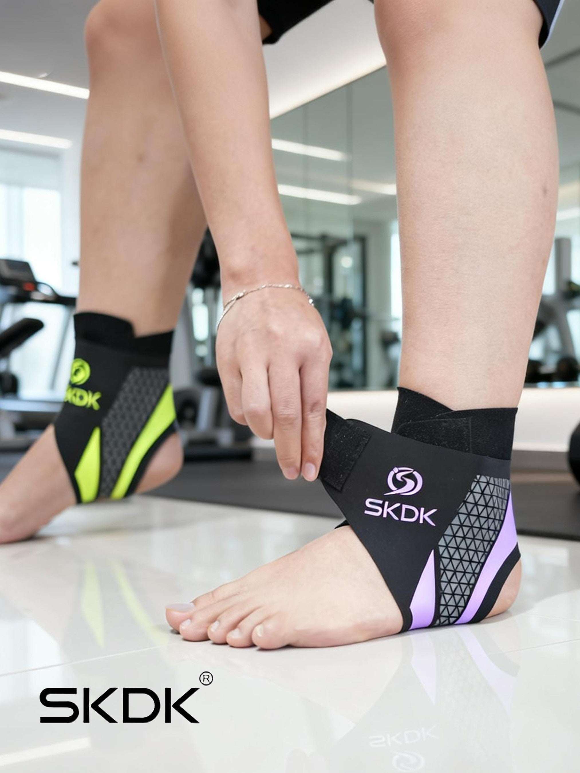 Adjustable Compression Ankle Brace – High-Quality Breathable Support Wrap for Running, Gym & Outdoor Sports – Unisex